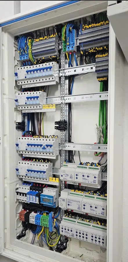 Unterverteilung Elektro Bad Berneck – saubere Installation Greentechbau
